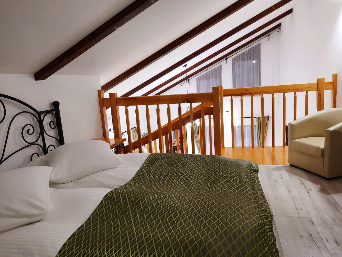 Korona Panzio Bed & Breakfast Odorheiu Secuiesc Exterior photo