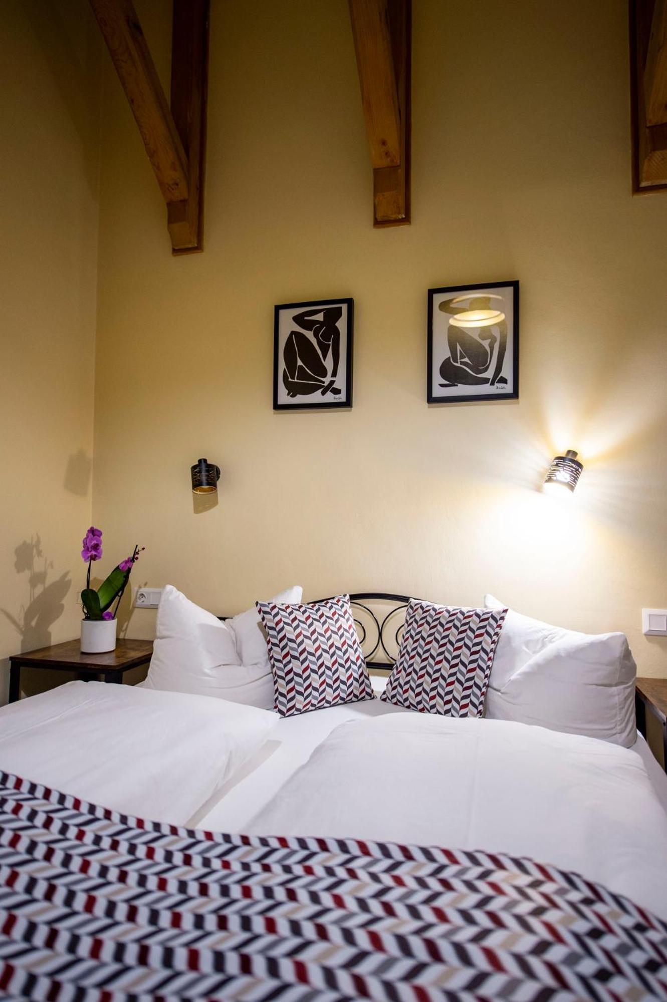 Korona Panzio Bed & Breakfast Odorheiu Secuiesc Exterior photo