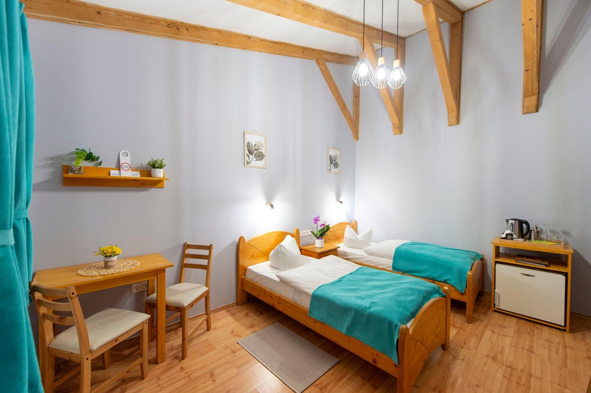 Korona Panzio Bed & Breakfast Odorheiu Secuiesc Exterior photo